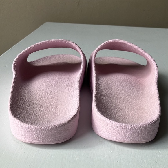 Adidas Pink Slide-on Sandals women’s size 5 - Picture 3 of 9
